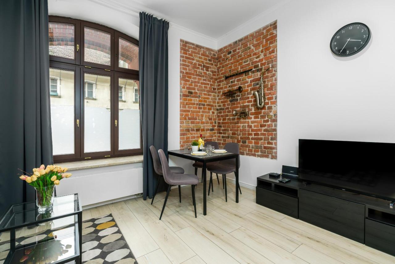 Apartments City Center Saint Wojciech By Renters Poznan Luaran gambar
