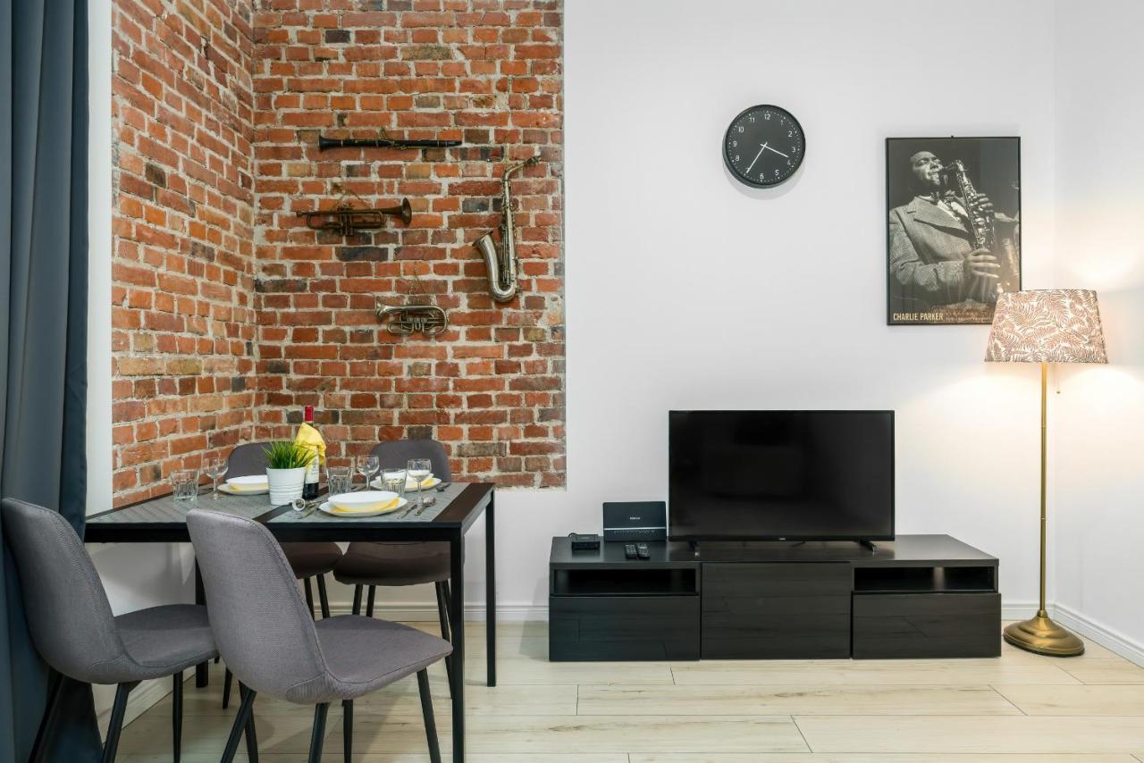 Apartments City Center Saint Wojciech By Renters Poznan Luaran gambar
