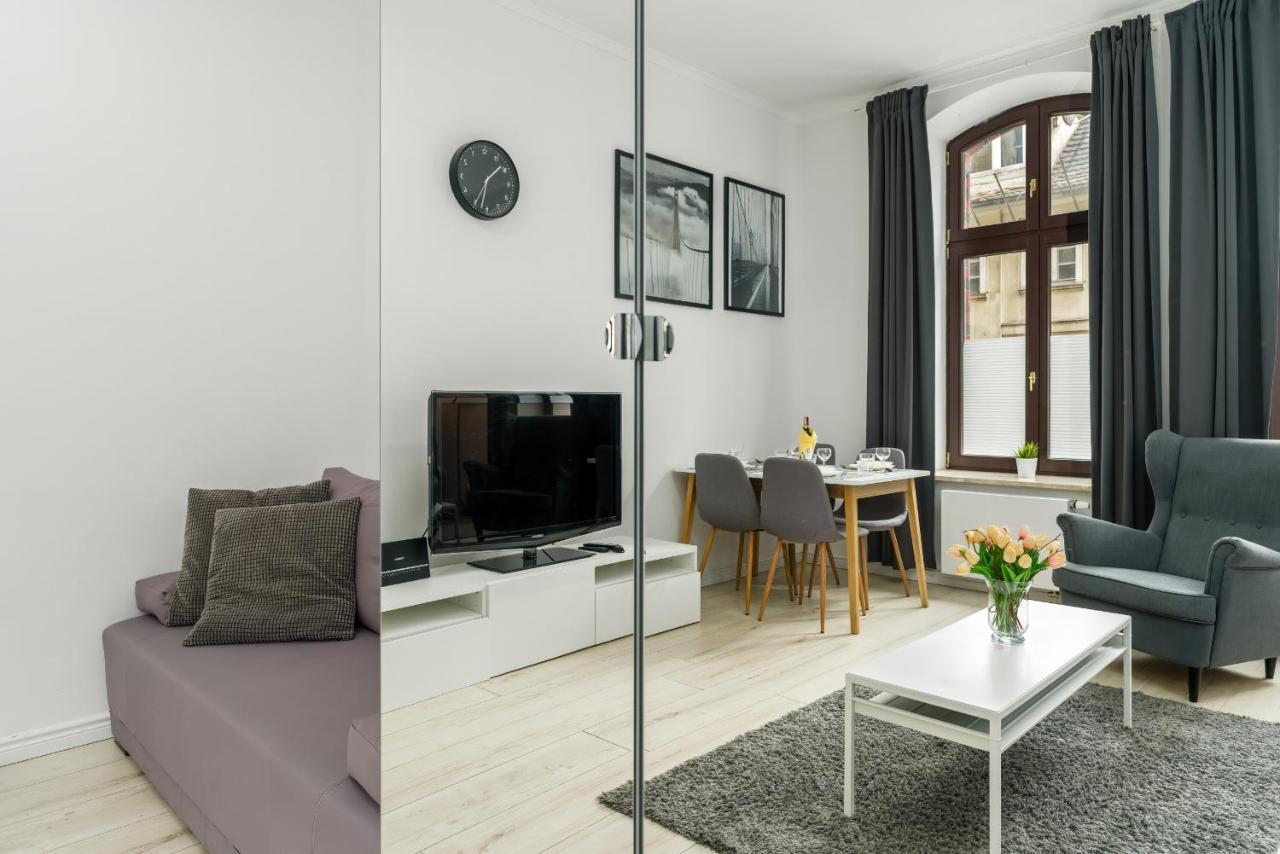Apartments City Center Saint Wojciech By Renters Poznan Luaran gambar