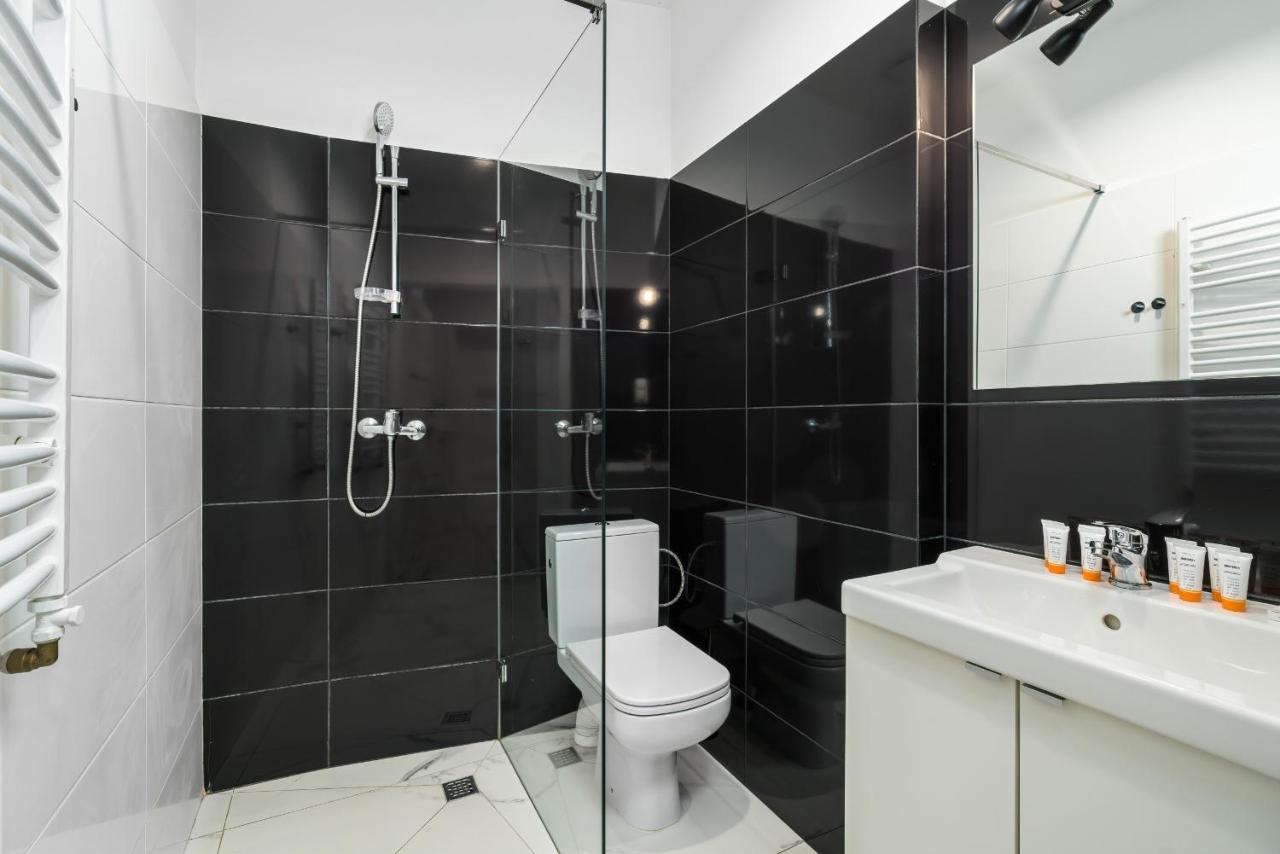 Apartments City Center Saint Wojciech By Renters Poznan Luaran gambar
